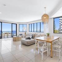 Meridian Alex Beach Apartments