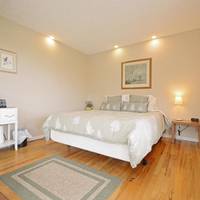 Gordon's Beach Farm Stay B&B