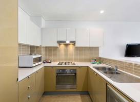 Quality Suites Pioneer Sands