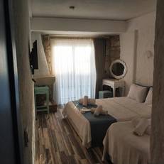 Alacati Asmali Konak Hotel