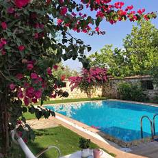 Alacati Zeytin Konak Hotel