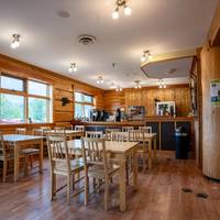 Kicking Horse River Lodge