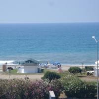 Happy Dreams Beach Hotel