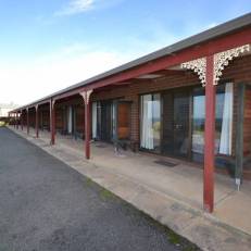 Skenes Creek Lodge Motel