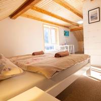 Apartments & Rooms Banic