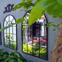 La Fontaine Guest House