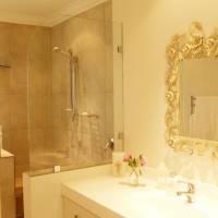 Isola Bella Guest House