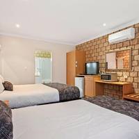 Great Divide Motor Inn