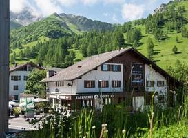 Hotel Falknerei Galina