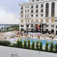 Wellborn Luxury Hotel