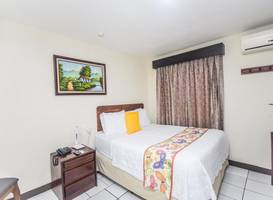 Airport Hotel Berlor