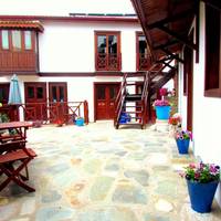 Amazon Petite Palace
