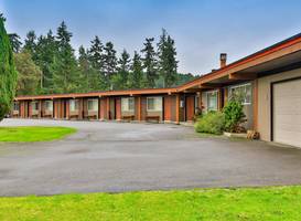 Arbutus Grove Motel