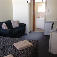 Grand Central Motel