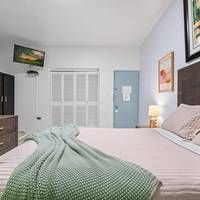 Borinquen Beach Inn