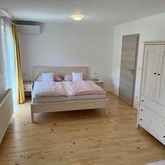 Hrominc Guest House