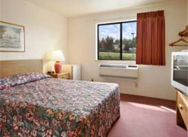 Super 8 Salmon Arm