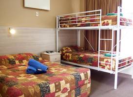Norfolk Pine Motel