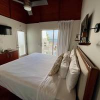 Mata Rocks Resort