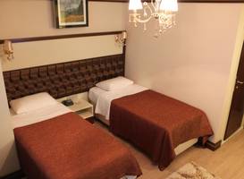 Gloria Tibi Hotel