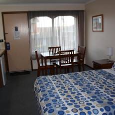 Raglan Motor Inn