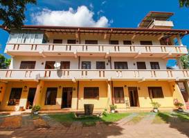Green View Hotel