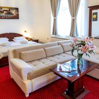 Vila Royal Crown