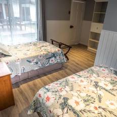 Inaki Uhi Hotel