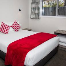 Edgewater Motel