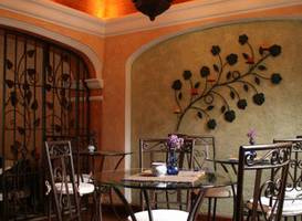 DLeyenda Hotel