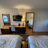 Schooner Motel
