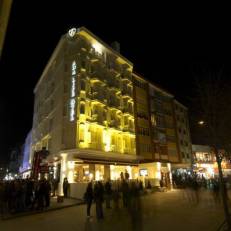 Ada Life Hotel
