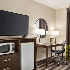 Super 8 Sarnia