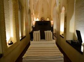 Shmayaa Hotel