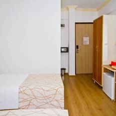 Manuela Hotel