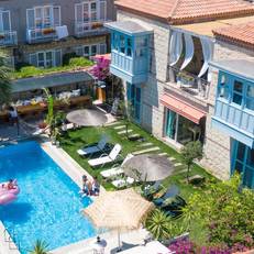 Alesta Hotel