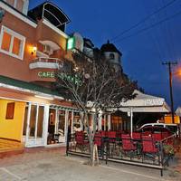 Amaro Rooms