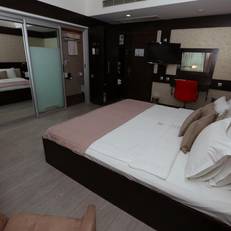 Wes Hotel