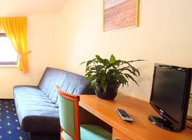 Hotel Lek