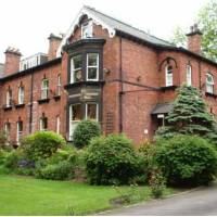 Oak Villa Hotel
