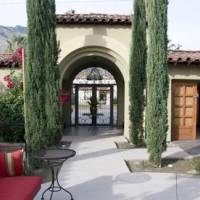 Los Arboles Hotel