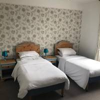 Three Queens Hotel