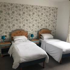 Three Queens Hotel