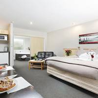 Arthur's Court Motor Lodge