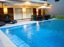 88 Courtyard Hotel