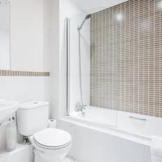 Roomspace Serviced Apartments - Royal Swan Quarter