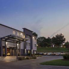 Airport Super 8 Opryland/Music City