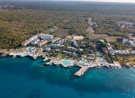 Tracadero Beach Resort