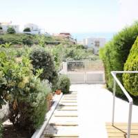 Ericeira Chill Hill Hostel & Private Rooms - Peach Garden