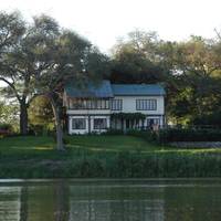 Kayube Bungalows
